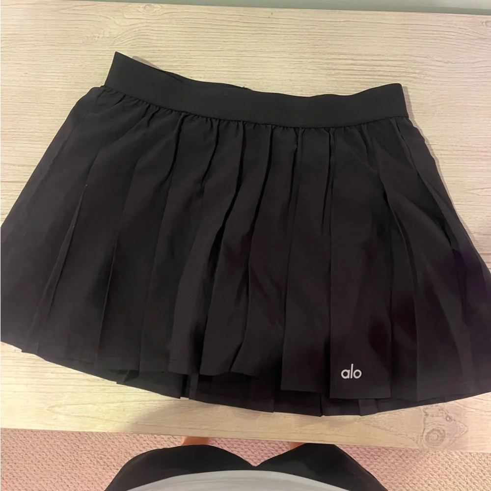 NWOT Alo Yoga Pleated Tennis skirt
